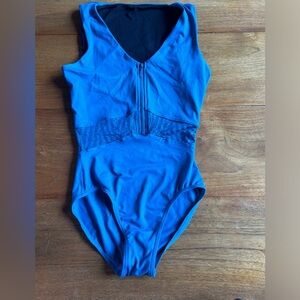 zip up leotard size small